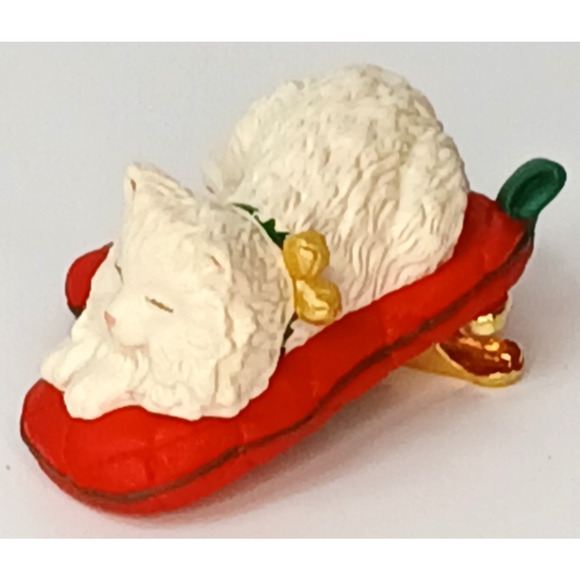 CAT Naps #2 Vintage Clip-On Hallmark Keepsake Ornament 1995 - Picture 7 of 11